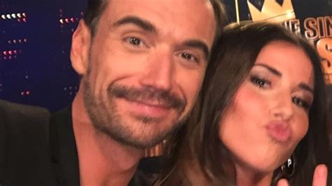 Im alter von neun jahren unterschreibt er seinen ersten plattenvertrag, veröffentlicht sein erstes album und tritt zum ersten mal im fernsehen auf. Sarah Lombardi und Florian Silbereisen das neue TRAUMPAAR ...