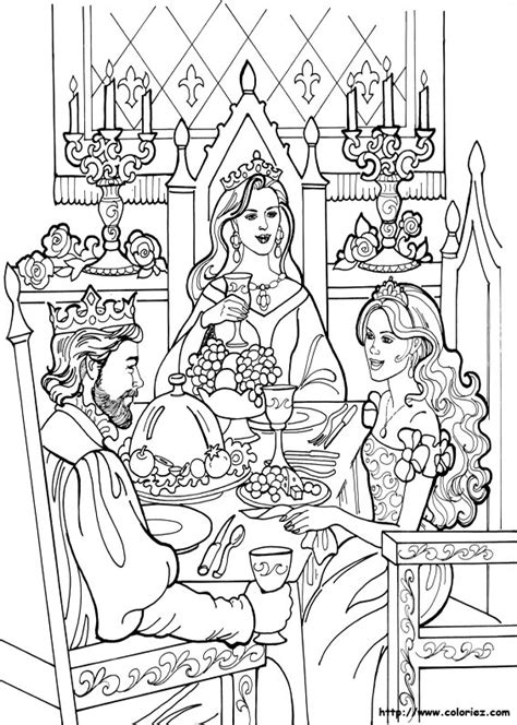 Restore black and white photos. Princesse Léonora à table