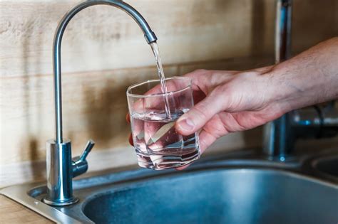Does tap water pose any risk, or can i drink it without cause for concern? Is My Tap Water Safe to Drink? 4 Warning Signs of Water ...
