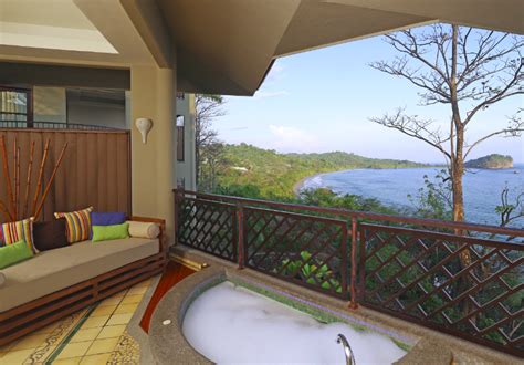 There's nothing quite like the feeling of freedom in having an outdoor shower when you come home from a. Experience the freedom of outside showers in Costa Rica