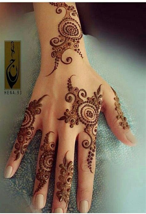 This design have been inspired by many pakistani mehendi artist like kasheef, iqra, fatema and many more. Pin by Shumaila Shahid on Henna mehndi | Henna designs ...