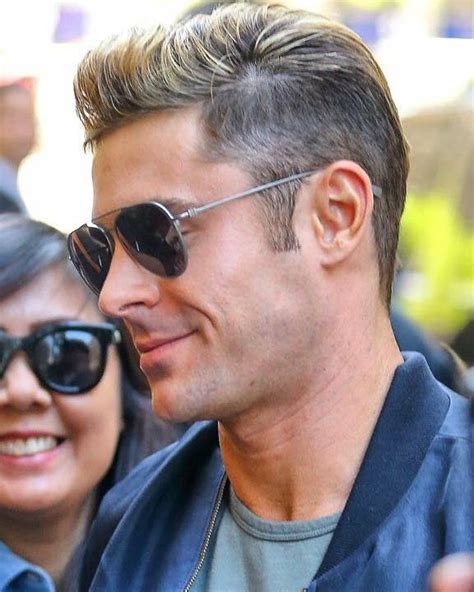 Efron also shocked fans with a huskier look last year for the netflix series down to earth, a transformation that fans supported, many of whom referred to the baywatch actor as daddy. Pin by Teresa Kay on the face in 2019 | Zac efron, Zac ...