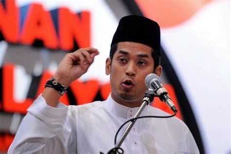 Uppgötvaðu prófíl khairy jamaluddin (khairyjamaluddin) á chess.com. 3 Juta Ahli Umno Penting, Tetapi 15 Juta Pengundi Juga Penting - Khairy Jamaluddin. - Darul ...