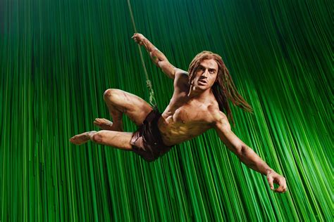 Tarzan is a musical based on the 1999 disney animated feature film of the same name and the story by edgar rice burroughs. Nur noch wenige Tage bis zur Premiere von Disneys Musical ...