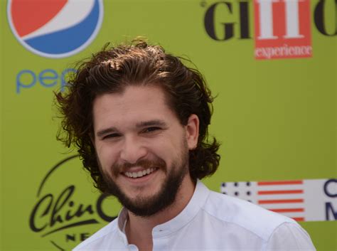Auch wenn um ihr genaues vermögen ein geheimnis gemacht wird, lässt sich ungefähr schätzen, wie reich die geissens sind. Kit Harington: Das Vermögen des Game of Thrones ...