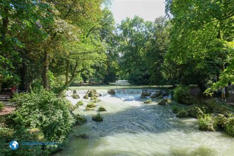 ˈʔɛŋlɪʃɐ ˈɡaʁtn̩, english garden) is a large public park in the centre of munich, bavaria, stretching from the city centre to the northeastern city limits. München für Verliebte: Romantische Plätze und Aktivitäten