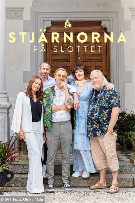 Stjärnorna på slottet is a swedish portrait series that aims to five stars live in a castle in as many days and each one gets a date when they will decide what the five must find and eat together. Stjärnorna på slottet TV Serie 2017