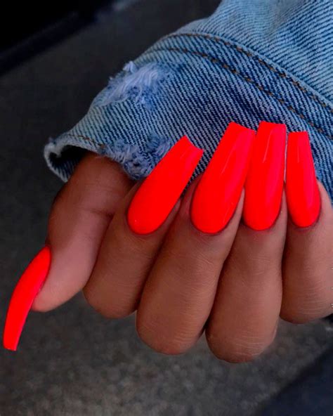 Pokud vás zajímá více z nail design klikněte na naše odkazy a získejte vše potřebné. Neonové Nehty Ruzove