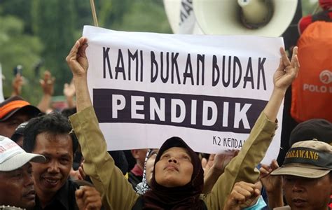 Dinas pendidikan kabupaten gresik terus berupaya mengangkat derajat kesejahteraan 1.670 guru sekolah dasar (sd) dan smp negeri yang berstatus honorer di seluruh kota pudak. FPHI Tunjuk Yusril Jadi Kuasa Hukum, Gugat Permen PAN-RB ...