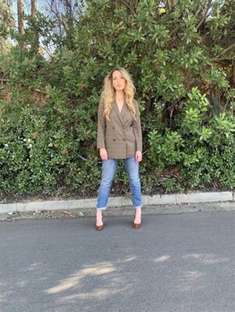 An dem ist ziemlich genau jan rothe (klaas) kehrt aus berlin zurück in diese heimatstadt. JESSICA ROTHE for Bare Magazine, January 2021 - HawtCelebs