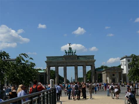 Freunde aus köln besuchen sie oft am wochenende. Krypta chaussette Regen Nerv Tiegel revolution ...