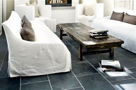 Polished black wood floors are perfect for minimalist, modern, art deco or other interiors, they make a bold statement if the rest of the room is white. Black Tile Flooring Modern Living Room Awesome Black Riven Slate Floor Tiles Living Room di 2020