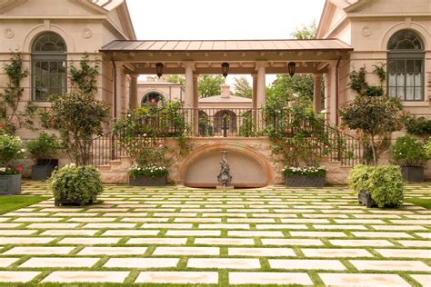 What kind of company is lambert landscape company? French - Highland Park - Traditional - Landscape - Dallas ...