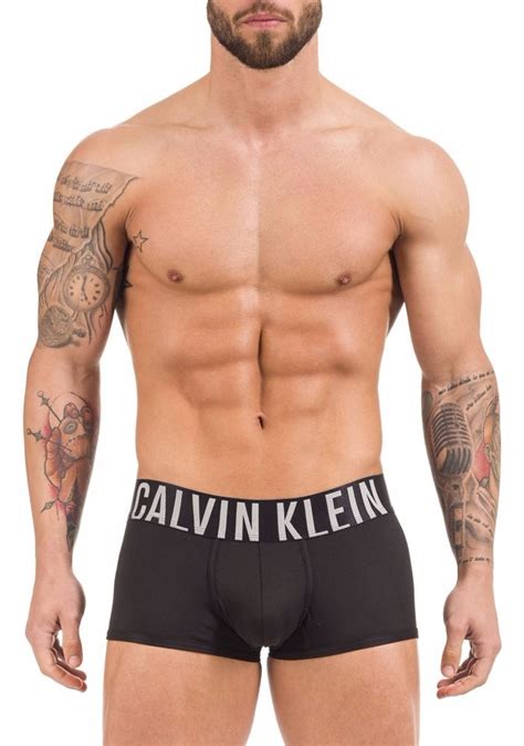 Pack de 2 boxer en negro con vivos a contraste. Hombres En Boxer Calvin Klein / Boxer Calvin Klein 365 ...