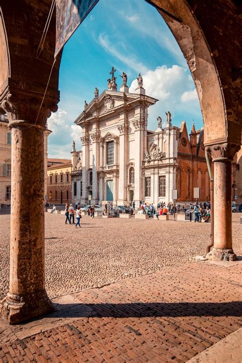 Mantua, stad, lombardia (lombardiet) regione, norra italien. Kathedrale Marktplatz Sordello St Peter - Italienische ...