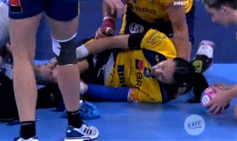 Cristina neagu ретвитнул(а) international handball federation. Cristina Neagu, accidentare. Verdictul medicilor | DCNews