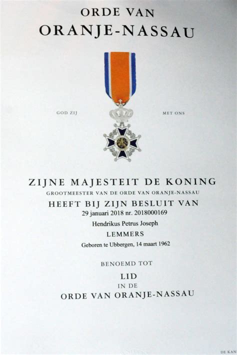 Een aanvraag voor een koninklijke onderscheiding moet aan verschillende voorwaarden voldoen. Koninklijke Onderscheiding voor Henri Lemmers uit Leuth ...