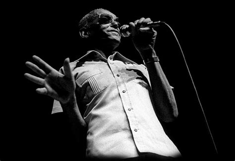 Listen to music from cartola like preciso me encontrar, o mundo é um moinho & more. betomelodia - música e arte brasileira: Sim, Cartola