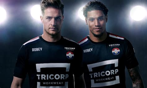 De accenten op het shirt zijn. Willem II uitshirt 2017-2018 - Voetbalshirts.com