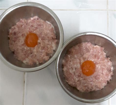 Steamed pork with preserved vegetables (nyuk piang). Resep Team Babi Cincang Sayur Asin / Resep Cara Membuat ...