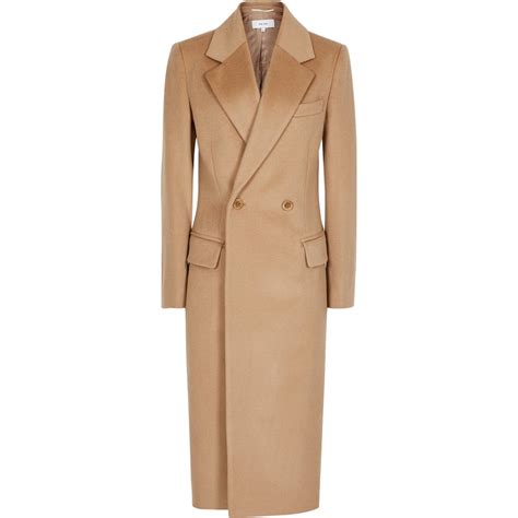 Max mara is renowned for its luxurious outerwear and this camel hair coat proves. Max Mara Manuela Camel Hair Wrap Coat - Meghan Markle's ...