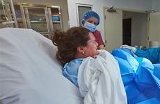 pregnant posisi geburt melahirkan childbirth intense vater kindes stellt seines erlebt netz nyaman saat lindern vomit symptom epidural pixieme