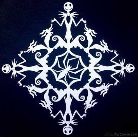 Here is a tutorial on how to make the spiderweb snowflake that jack makes in the movie nightmare before c. Pin on snowflakes
