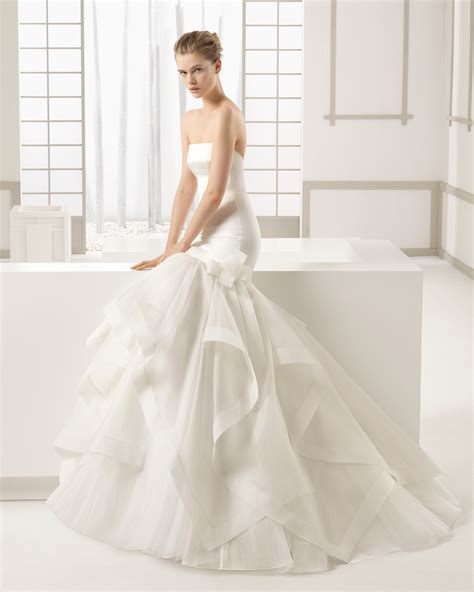 Abiti da sposa 2020 con taglio a sirena per sembrare splendida al tuo matrimonio. Rosa Clarà Abiti da sposa 2016 - Lei Trendy