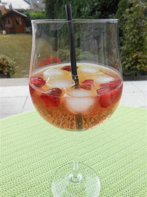 Jetzt ausprobieren mit ♥ chefkoch.de ♥. Lillet Berry (Rezept mit Bild) von leuchtstern | Chefkoch.de