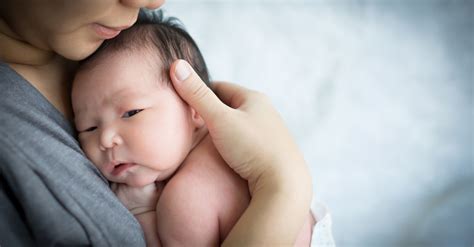 Dann ist die frage, ab wann kann mein baby durchschlafen lernen, wohl eine der brennendsten fragen eures jungen gemeinsamen lebens! So schläft Baby durch