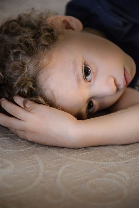 Authoritarian parenting style - Parenting exposed
