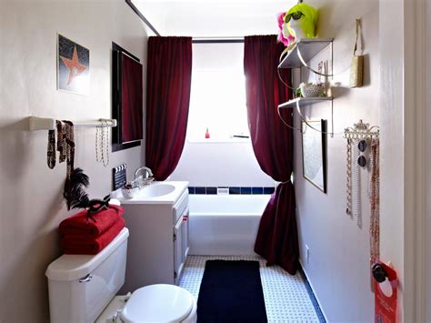 15 modern teen bathroom ideas. Hollywood-Inspired Girl's Bathroom | DIY