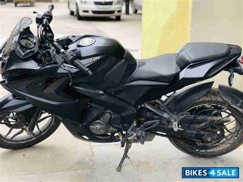 Gsm auto spares pvt ltd, luxmi garden, khandsa road, opp dav sr. Used 2017 model Bajaj Pulsar RS 200 ABS for sale in ...