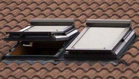 Een overzicht van velux met de vernieuwingen. VELUX|Rollladen für Dachfenster bis Baujahr 1991 VA, VL ...
