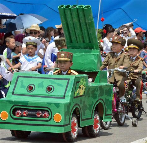 Life and politics in the failed stalinist utopia. Pjöngjang: Alltag in Nordkorea - der ganz normale Wahnsinn ...