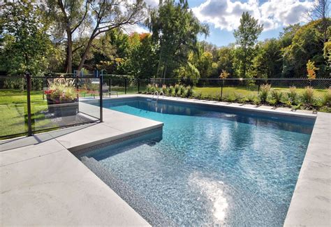 Prix d une piscine creusée. Installation piscine creusée Laval - Piscine Martin Banville