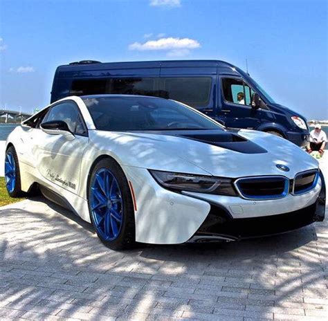 Choose from our selection of 2015 bmw i8 wheels and rims available in 20, 21 & 22 inch diameter, tailored to. BMW i8 with blue rims | Scoopnest