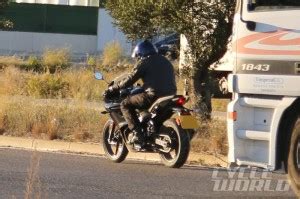 Triumph bikes in indian market. SPIED: Triumph's Naked 250cc & Daytona 250 Snapped; India ...