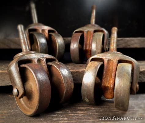 Iron anarchy | sculptural relics from america's past reimagined for today's aesthetic. 1800s double wheel furniture casters from Iron Anarchy. (с ...