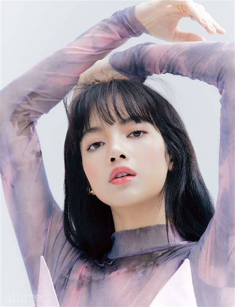 Maybe you would like to learn more about one of these? Allure Korea révèle de nouvelles photos de Lisa (BLACKPINK ...