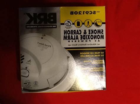 Hardwired smoke detector & carbon monoxide alarm w/ battery backup. First Alert SC9120B Hardwired Combination Carbon Monoxide and