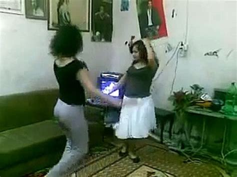 ‎صفحة تهتم بالرقص المنزلي ارقص وهز يا وز‎ رقص عراقي 44) - Vidéo Dailymotion
