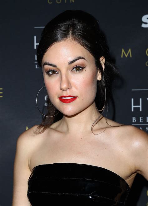 Watch videos, rate and checkout sasha grey pornstar profile. Sasha Grey Style, Clothes, Outfits and Fashion • CelebMafia