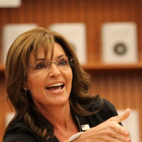 Sarah Palin fans show up for booksigning at Villages Barnes & Noble 