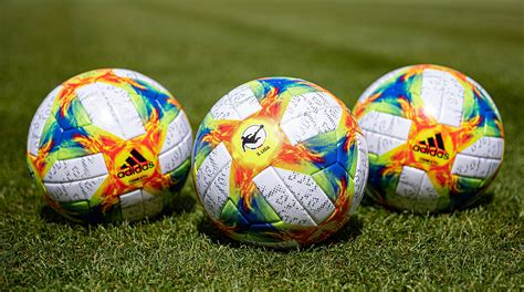 Time limits and t&cs apply. Das ist der neue Spielball der 3. Liga :: DFB - Deutscher ...