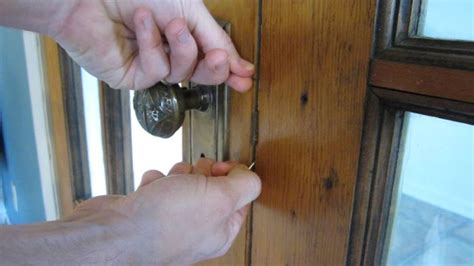 Beautiful doors start at the surface. How to Open a Lock with a Paper Clip (48 pics)