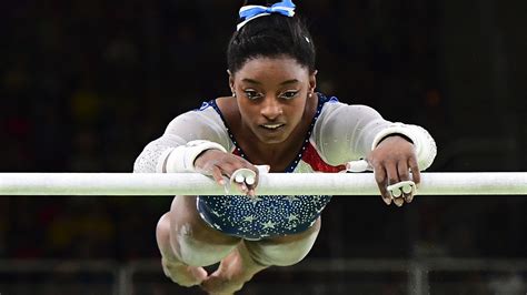 Gymnast to win four gold medals at a. Olympiska mästaren Simone Biles på väg tillbaka ...