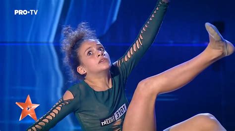 Părinții sienei sunt din cluj, dar locuiesc în china de șase ani. Românii Au Talent 2020 Golden Buzz - Sara Ardeleanu - YouTube