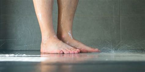 And in a shower/tub combo, lie on your back and use the water pressure from the faucet—or grab the showerhead—and. Peeing In the Shower Is Actually Fine, So Stop Worrying ...