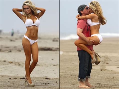 Gra sizzling hot do pobrania za darmo na telefon dostępna jest dla graczy w kasynie internetowym total casino. Courtney Stodden has PDA-filled beach romp - NY Daily News